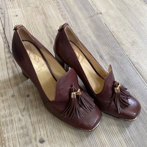 VC Signature by Vince Camuto soft Nappa Leather tassels gold trim size 6M/36 EUC